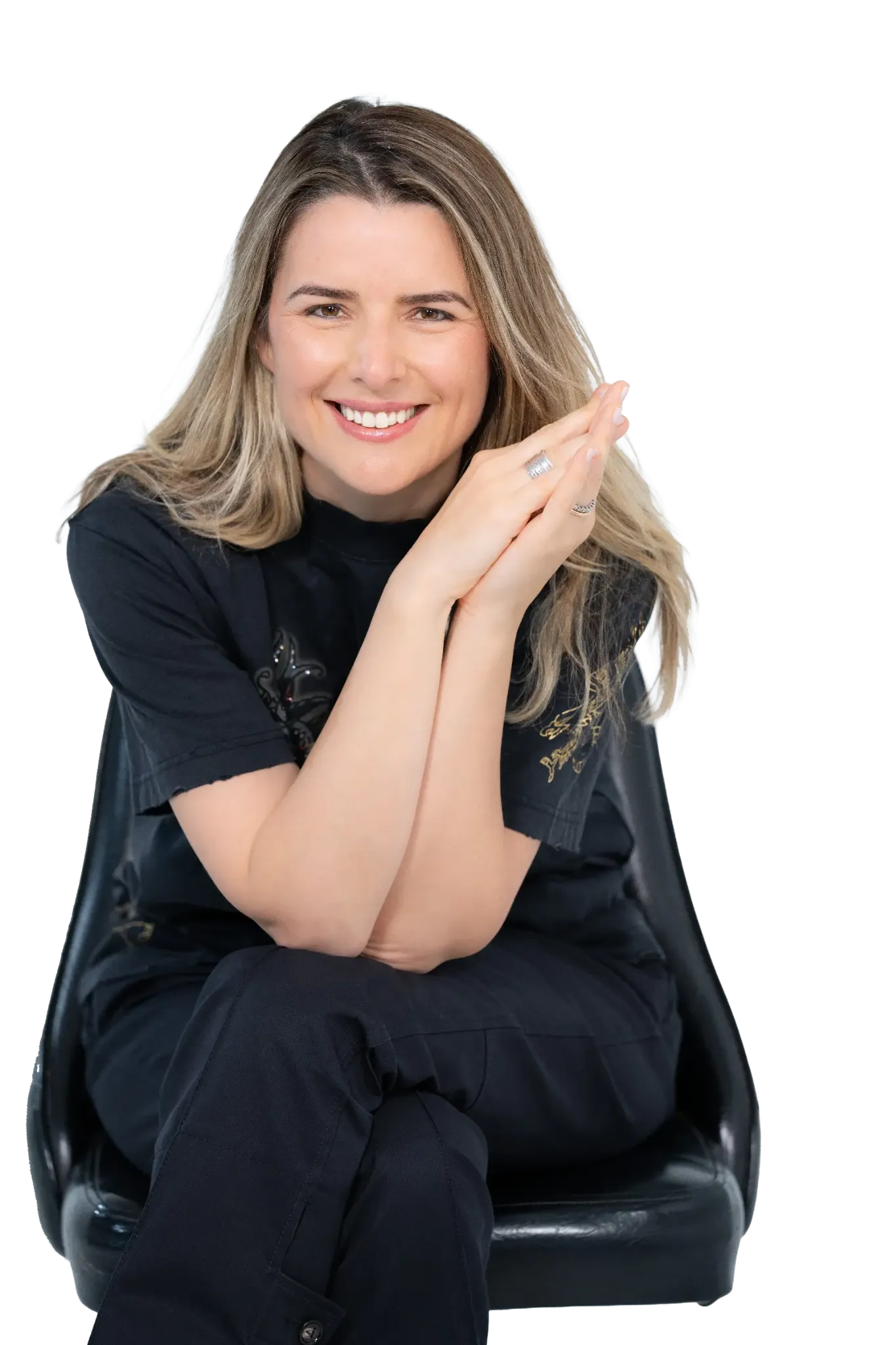 Andreza Araújo sentada